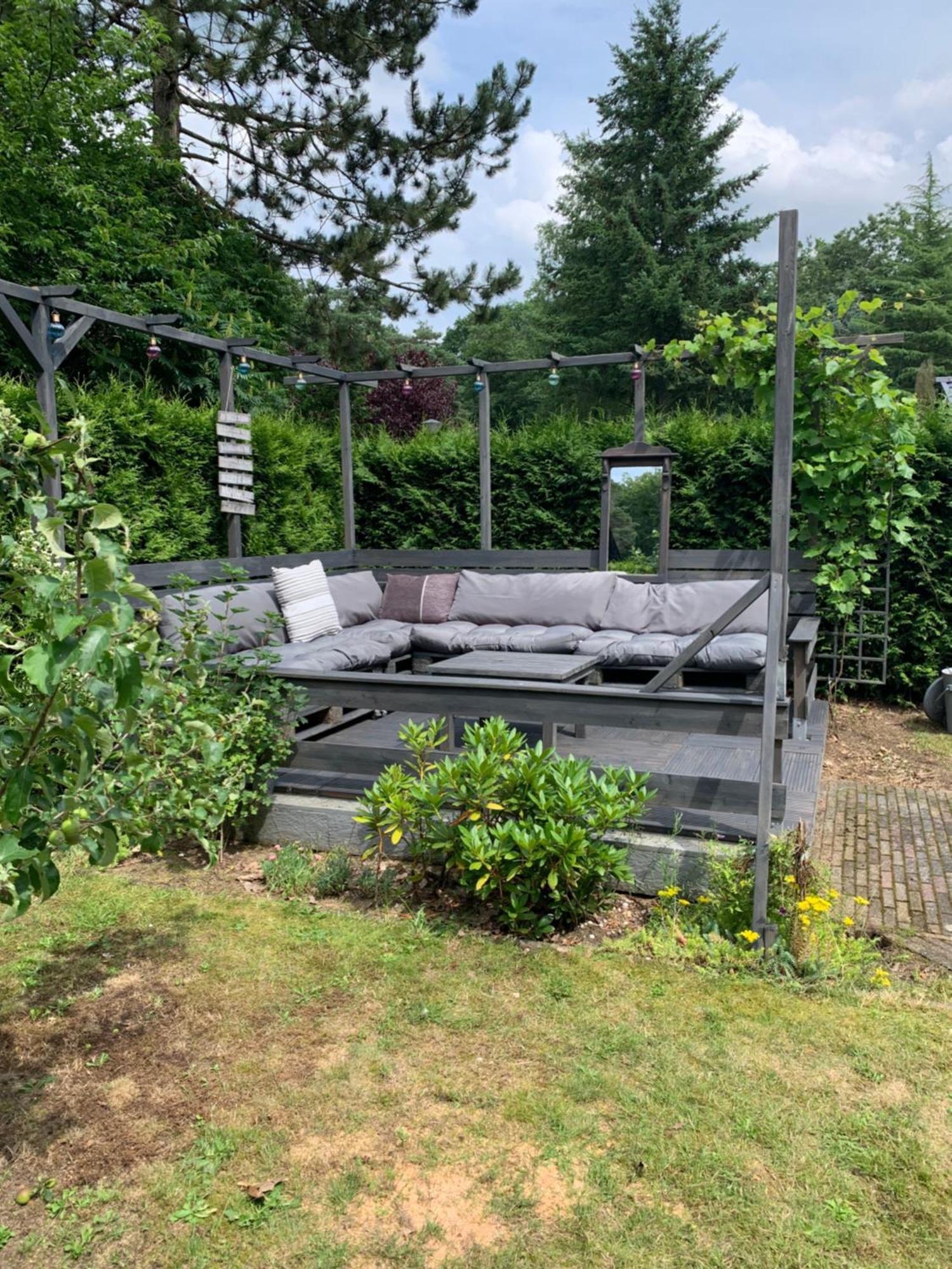 Dubbele Chalet Op Recreatiepark Topparken Op De Veluwe In Beekbergen Met Grote Vrije Tuin En Eigen Parkeerplaats 部屋 写真